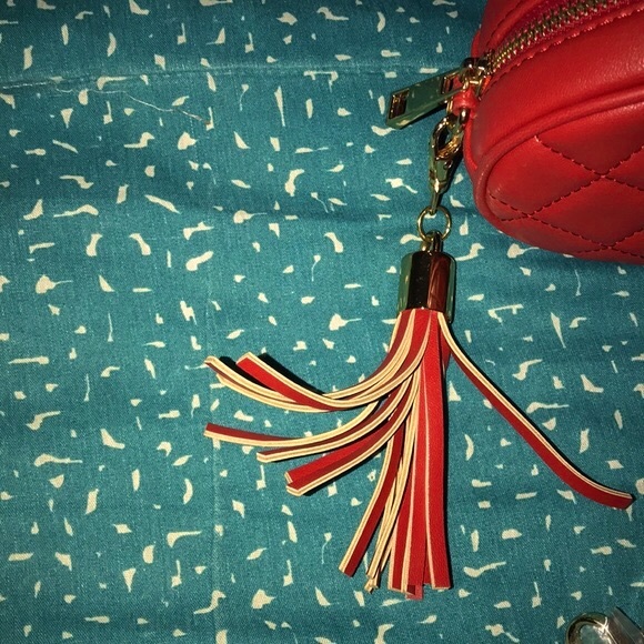 Aldo Belt Quilted Red Faux Leather Fanny Pack - Picture 6 of 6